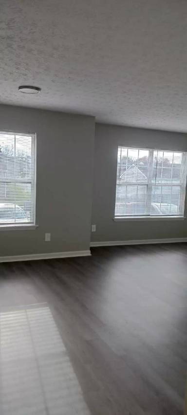 Main picture of 1040 Brandy Ln