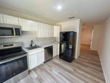 Main picture of 414 SE 8th St