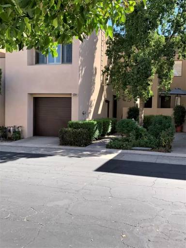 Main picture of 843 Village Square S