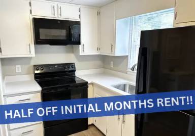 Main picture of 916 W 5th Ave