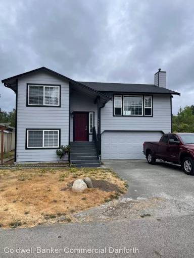 Main picture of 9921 2nd Avenue Ct E