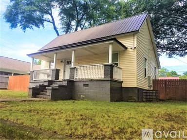 Main picture of 8 Pelzer St