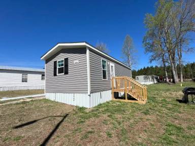 Main picture of 210 Pine Forest Loop