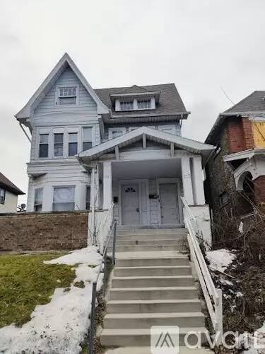 Main picture of 715 S 31st St