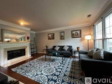 Main picture of 1625 Brentwood Pointe