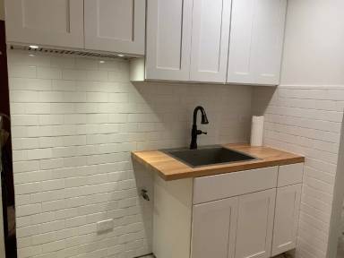 Main picture of 259 W Alexander St