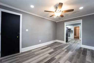 Main picture of 3122 Presstman St