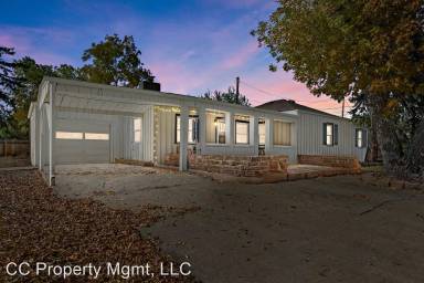 Main picture of 1703 Fremont St