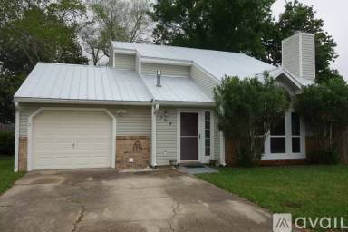Main picture of 364 Canterbury Cir NW