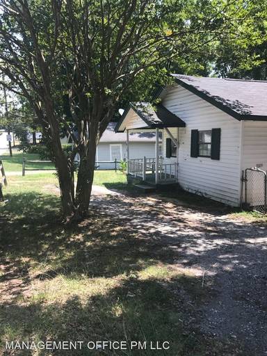 Main picture of 1613 W McFarland Ave