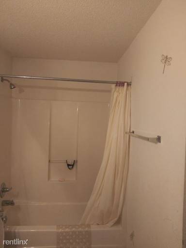 Main picture of 87 W Killian Station Ct