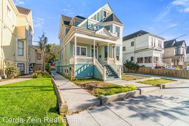 Main picture of 920 Lafayette St