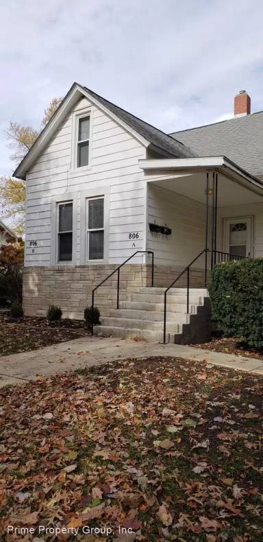 Main picture of 806 W Healey St