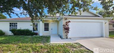 Main picture of 1137 SW Gardena Ave
