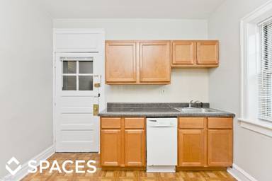 Main picture of 730 Reba Pl