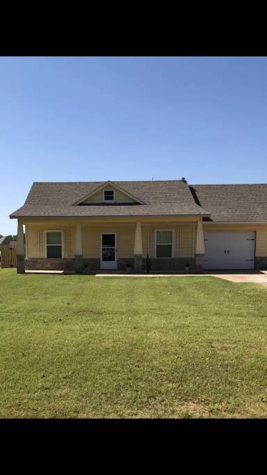 Main picture of 11201 NE Marigold Ln