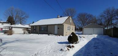 Main picture of 3122 S 95th St