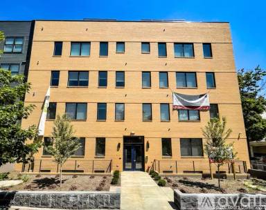 Main picture of 917 Sheridan St NW