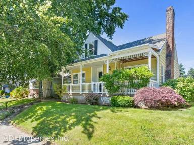 Main picture of 4789 N Harvard St