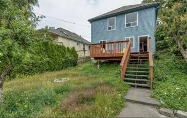 Main picture of 1221 Franklin St