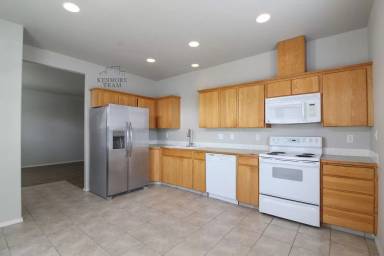 Main picture of 5407 Mariner Ln