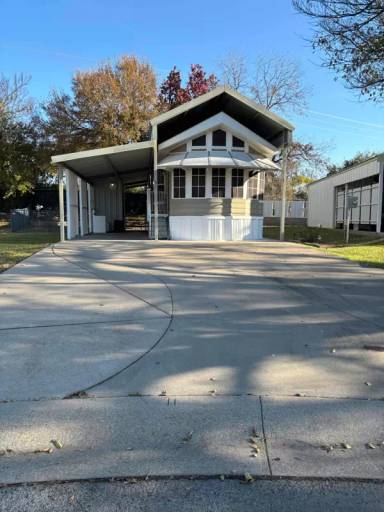 Main picture of 806 Brazos Harbor Cir