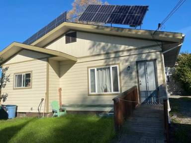 Main picture of 310 18th Ave