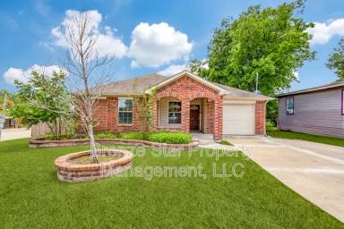 Main picture of 722 Seneca Dr