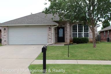 Main picture of 21862 Meadow Mist Cir