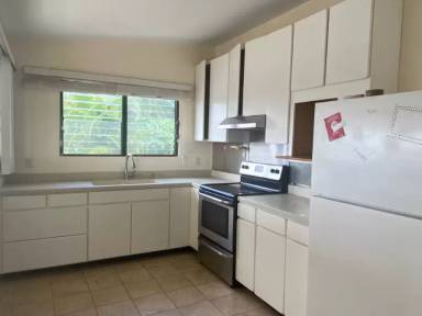 Main picture of 915 Lolena St