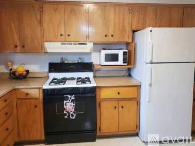 Main picture of 619 Lincoln Ave
