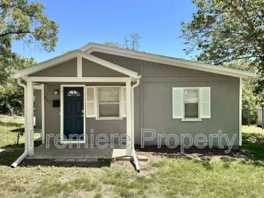 Main picture of 807 S Savage St