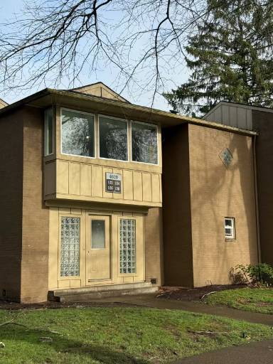 Main picture of 1610 NE 66th Ave