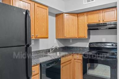 Main picture of 2507 S Big Bend Blvd