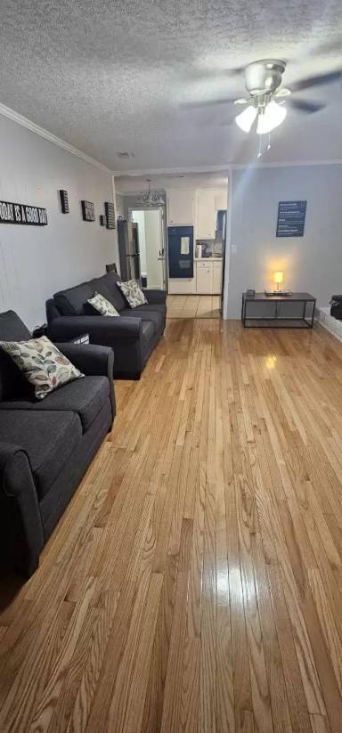 Main picture of 4229 Peggy Ln