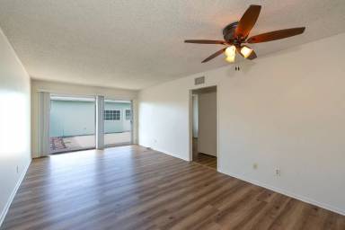 Main picture of 173 W Elfin Grn