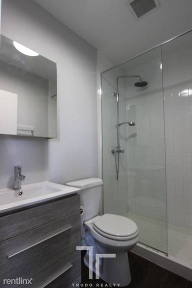 Main picture of 4875 N Magnolia Ave Apartments