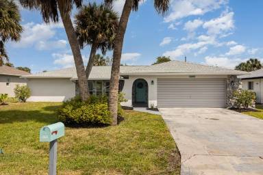 Main picture of 2055 Beekman St NE