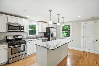 Main picture of 271 Cordaville Rd