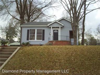 Main picture of 737 Delaware St