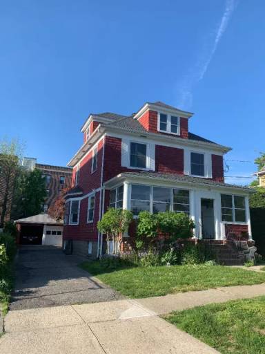 Main picture of 33 Elizabeth St