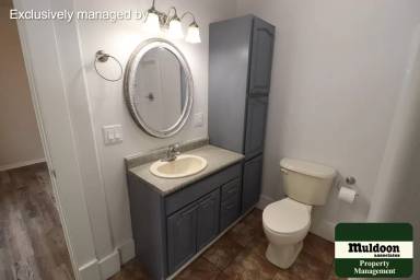 Main picture of 904 E B St
