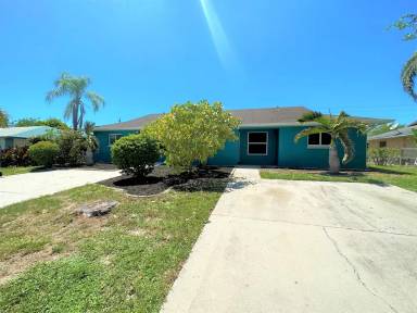Main picture of 4731 25th Pl SW