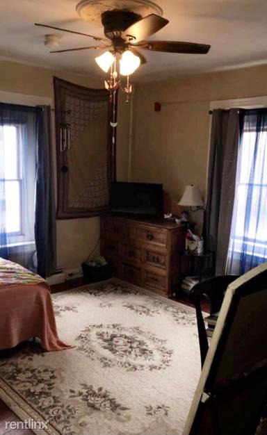 Main picture of 27 Hawes St