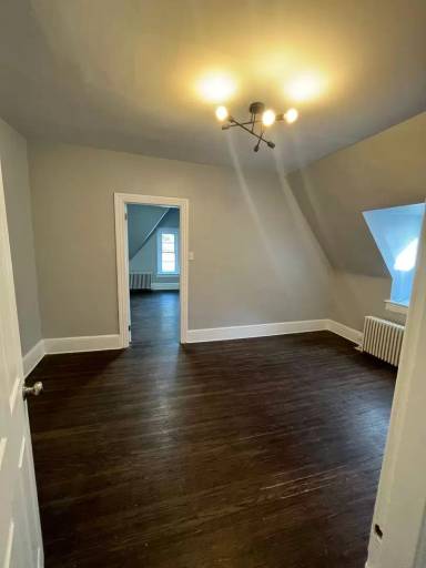 Main picture of 302 Oley St
