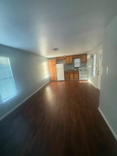 Main picture of 2538 W Van St