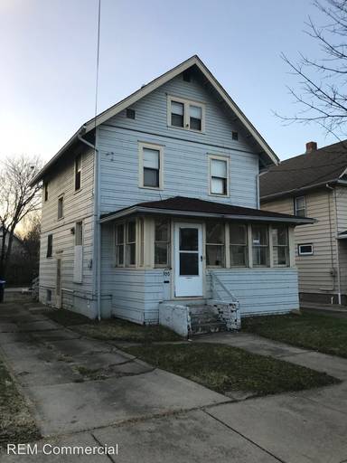 Main picture of 300 Cleveland St