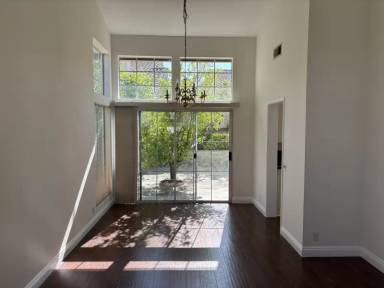 Main picture of 26361 Eva St