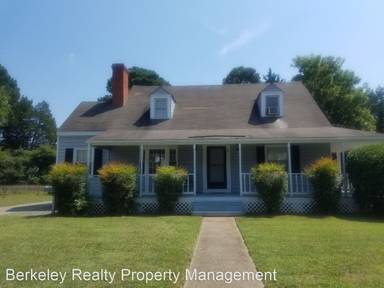 Main picture of 6 Monument Dr