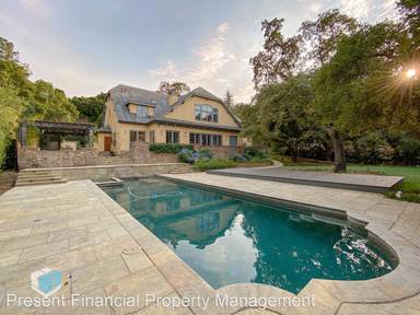 Main picture of 10501 Berkshire Dr